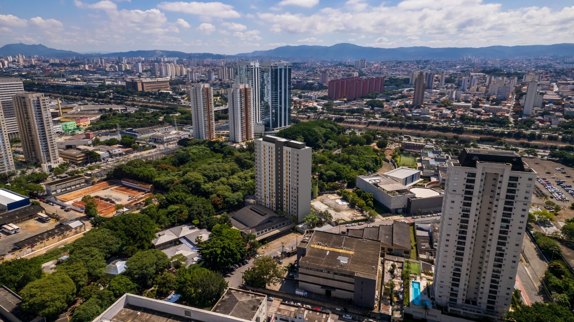 HM Smart Barra Funda em Várzea da Barra Funda, São Paulo